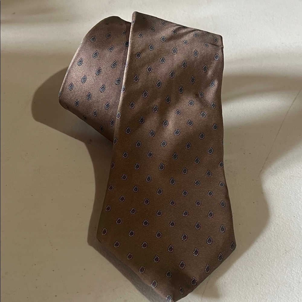 Classic Brown Polka Dot Tie